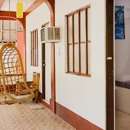 Puerto Galera Hostel Bagian luar foto