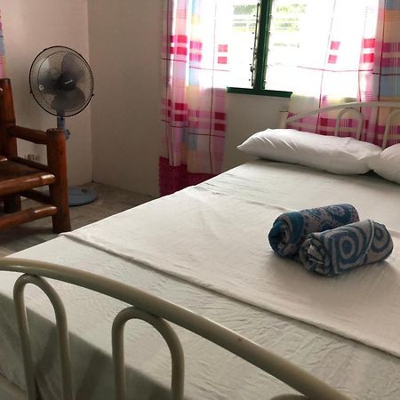 Puerto Galera Hostel Ruang foto