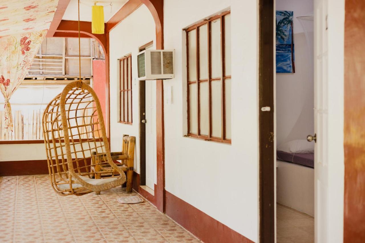 Puerto Galera Hostel Bagian luar foto